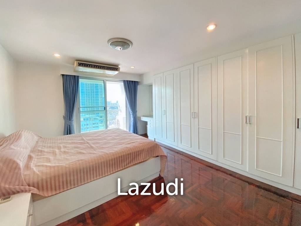 2 Bed 2 Bath 140 SQ.M. Royal Castle Sukhumvit