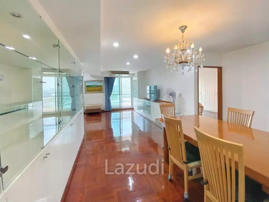 2 Bed 2 Bath 140 SQ.M. Royal Castle Sukhumvit
