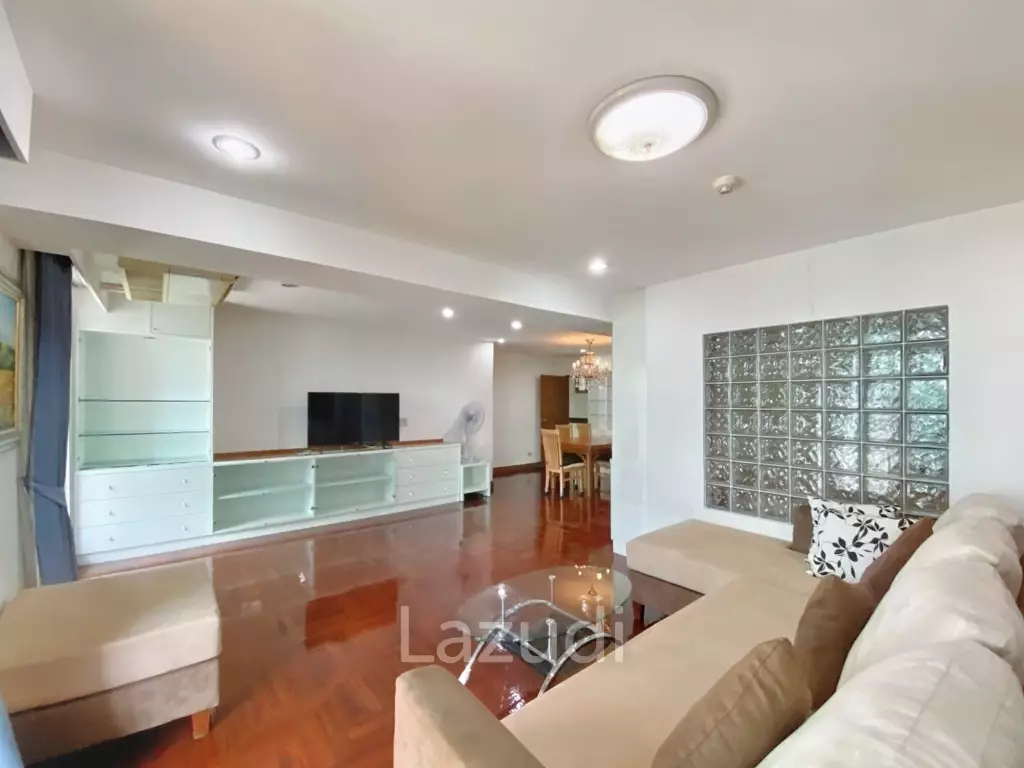 2 Bed 2 Bath 140 SQ.M. Royal Castle Sukhumvit