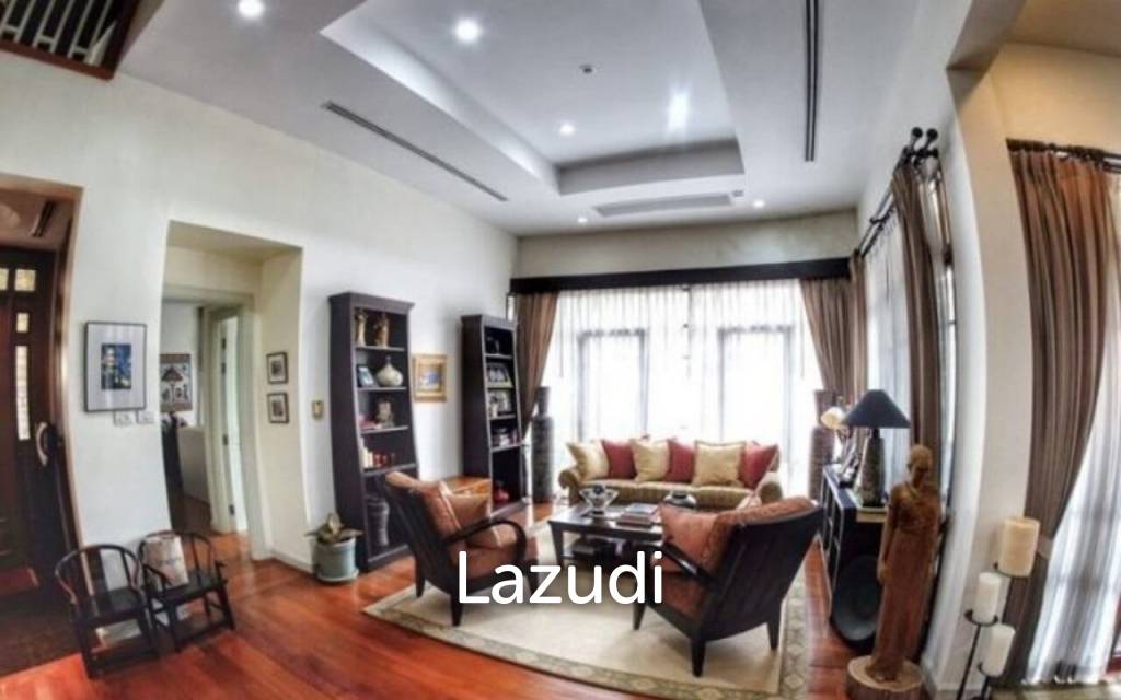 4 Bed 3 Bath  400 SQ.M Baan Sansiri Sukhumvit 67