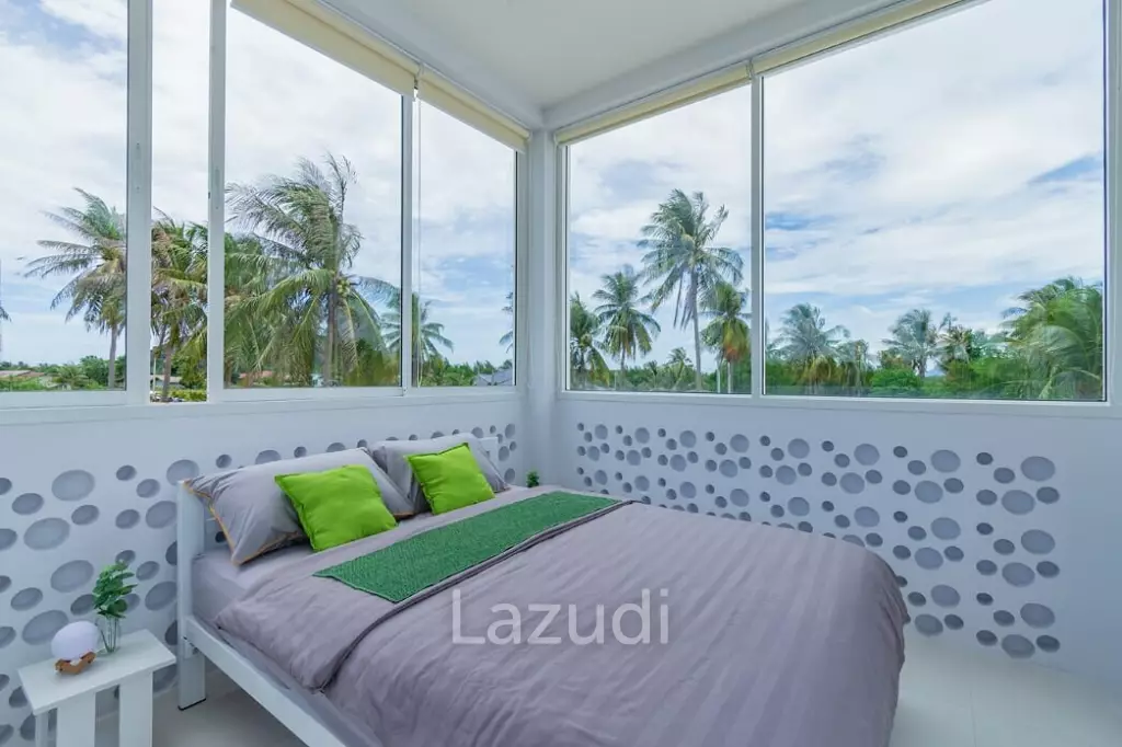 Well Designed Modern 4 Bed pool Villa on large land plot and near the beach.