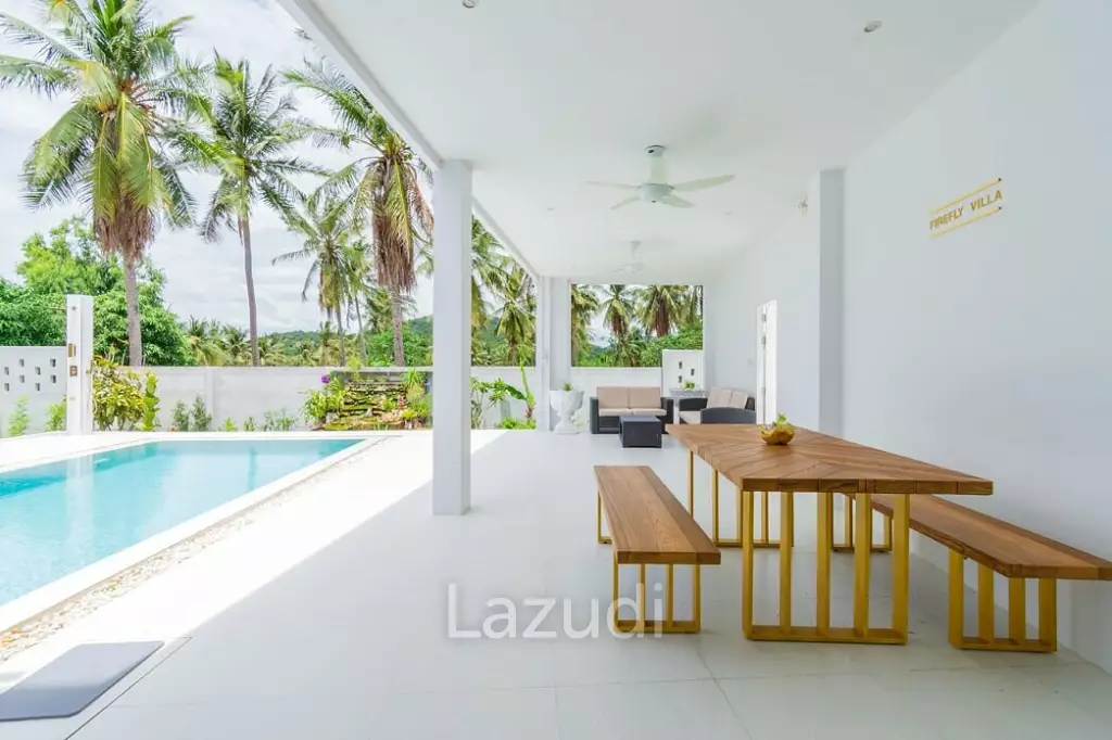 Well Designed Modern 4 Bed pool Villa on large land plot and near the beach.