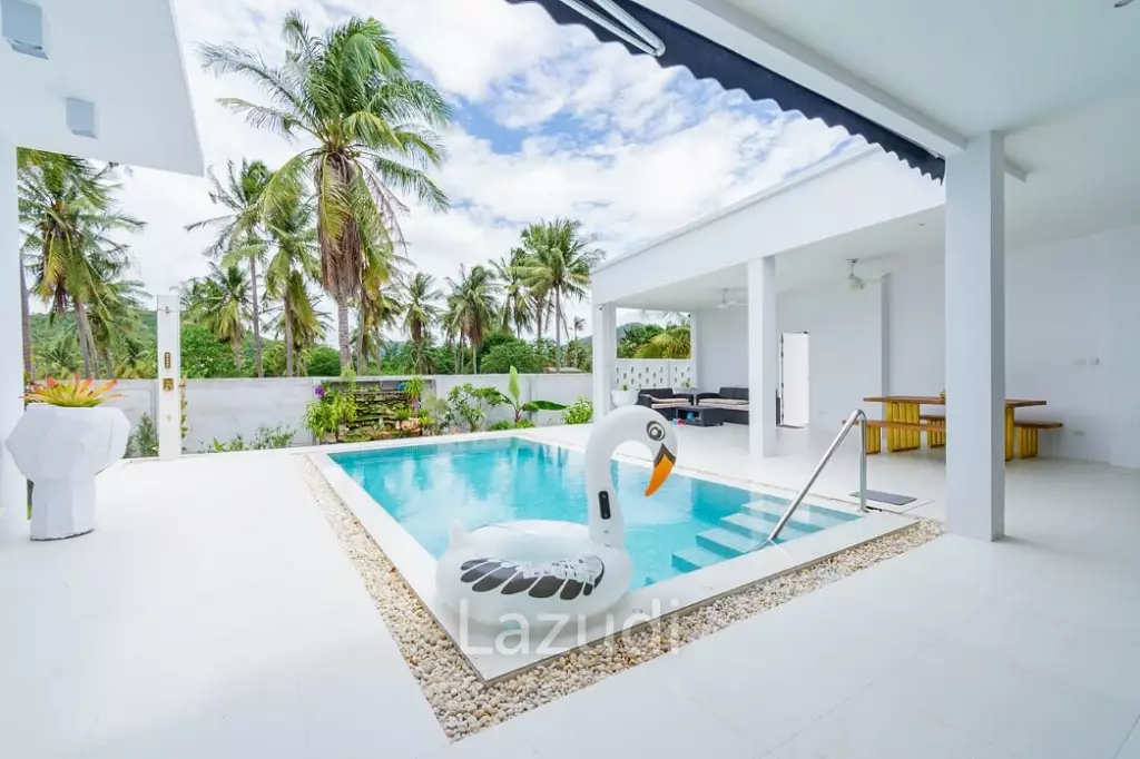 Well Designed Modern 4 Bed pool Villa on large land plot and near the beach.