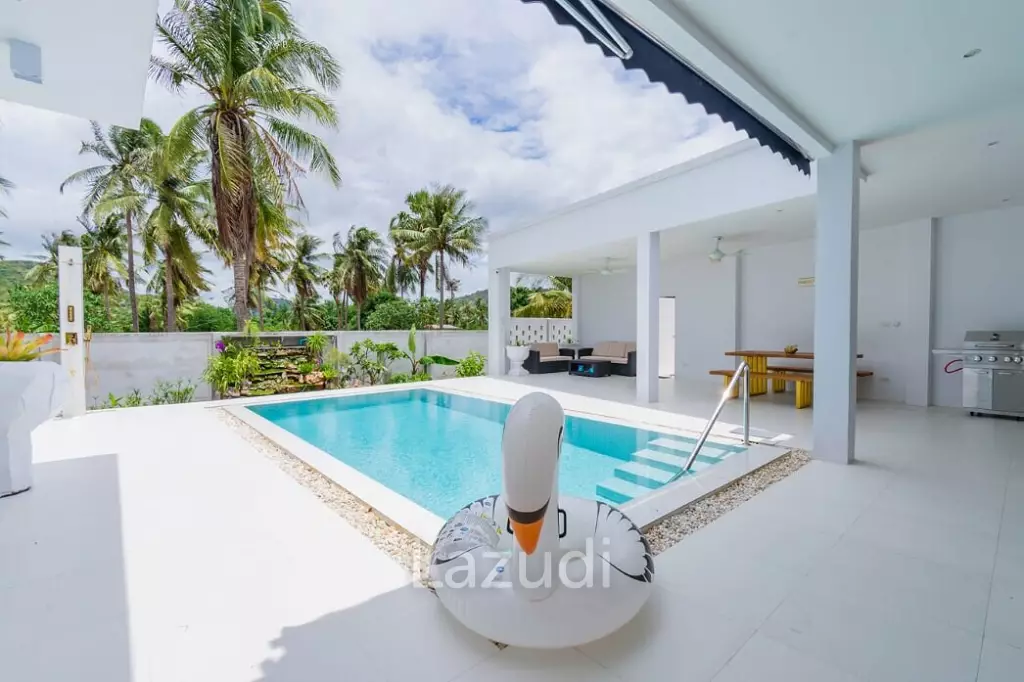 Well Designed Modern 4 Bed pool Villa on large land plot and near the beach.