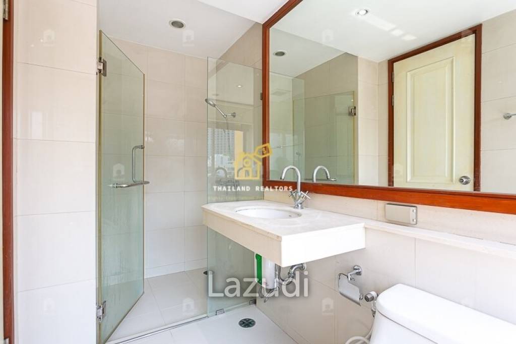 1 Bed 63.50 SQ.M. Noble 09 Ruamrudee