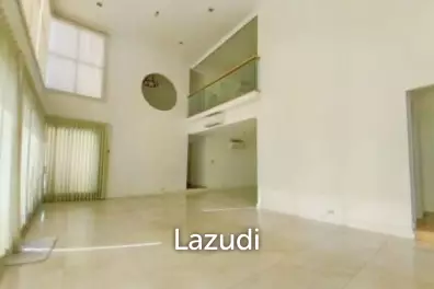 3 Bed 3 Bath 250 SQ.M Baan Ploenchit