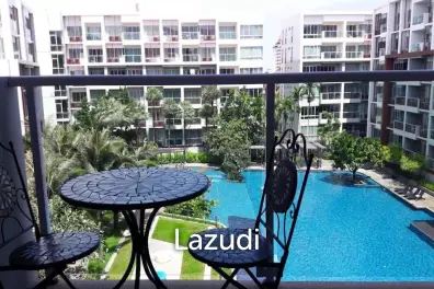 THE SEACRAZE :  Pool view 2 Bed Condo near the beach