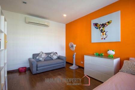 THE SEACRAZE :  Pool view 2 Bed Condo near the beach