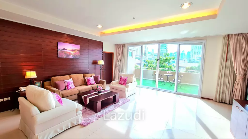 3 Bed 3 Bath 270 SQ.M Piyathip Place