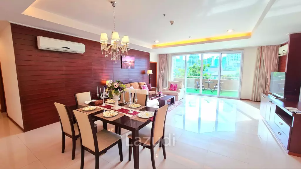 3 Bed 3 Bath 270 SQ.M Piyathip Place