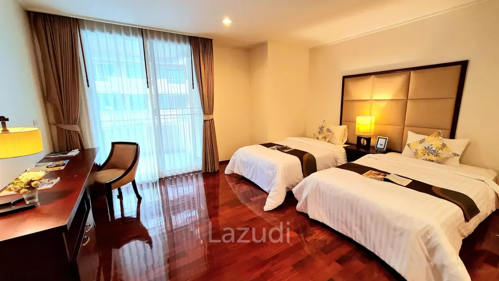 3 Bed 3 Bath 270 SQ.M Piyathip Place
