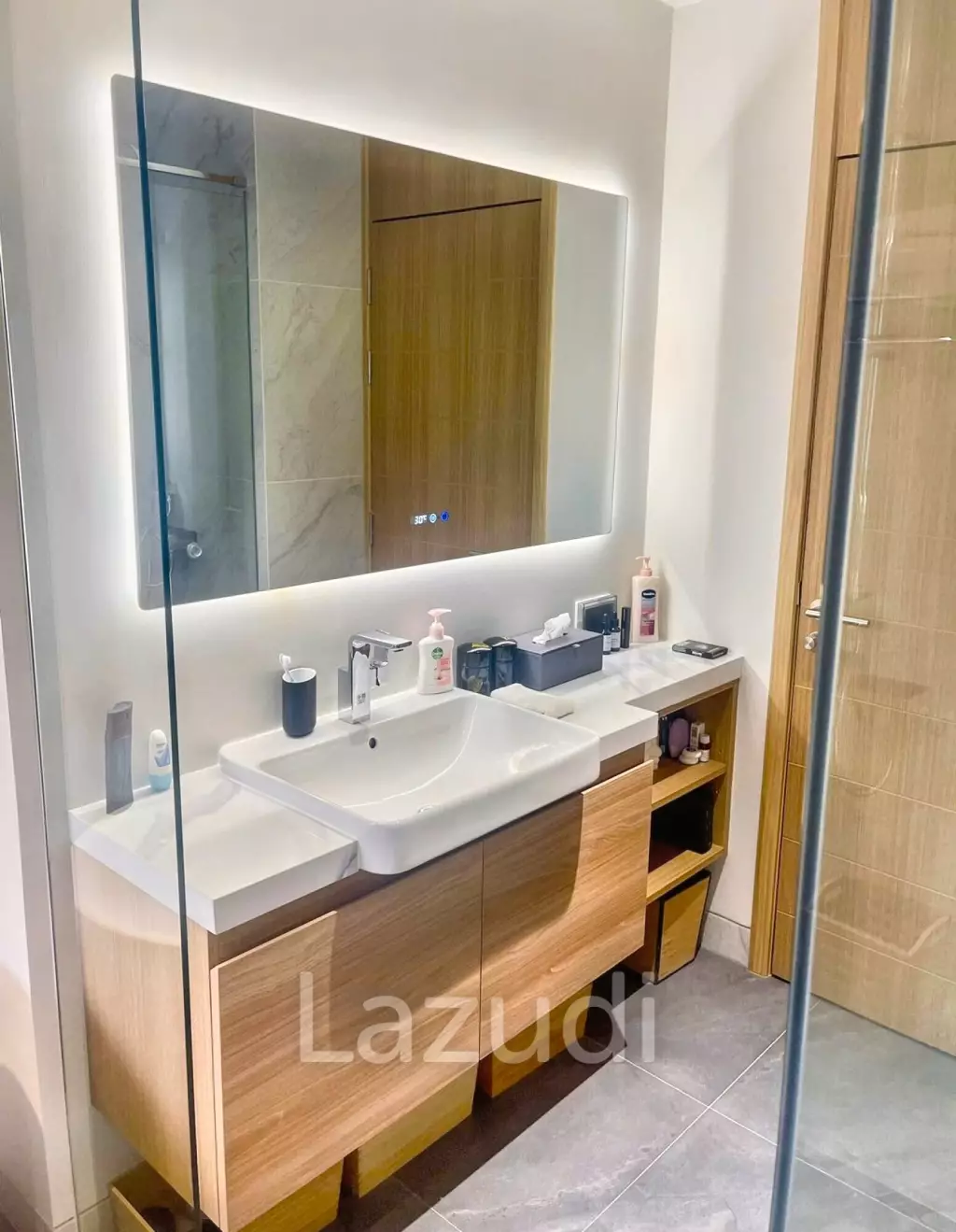 2 Bed 2 Bath 101 SQ.M The Rise Sukhumvit 39