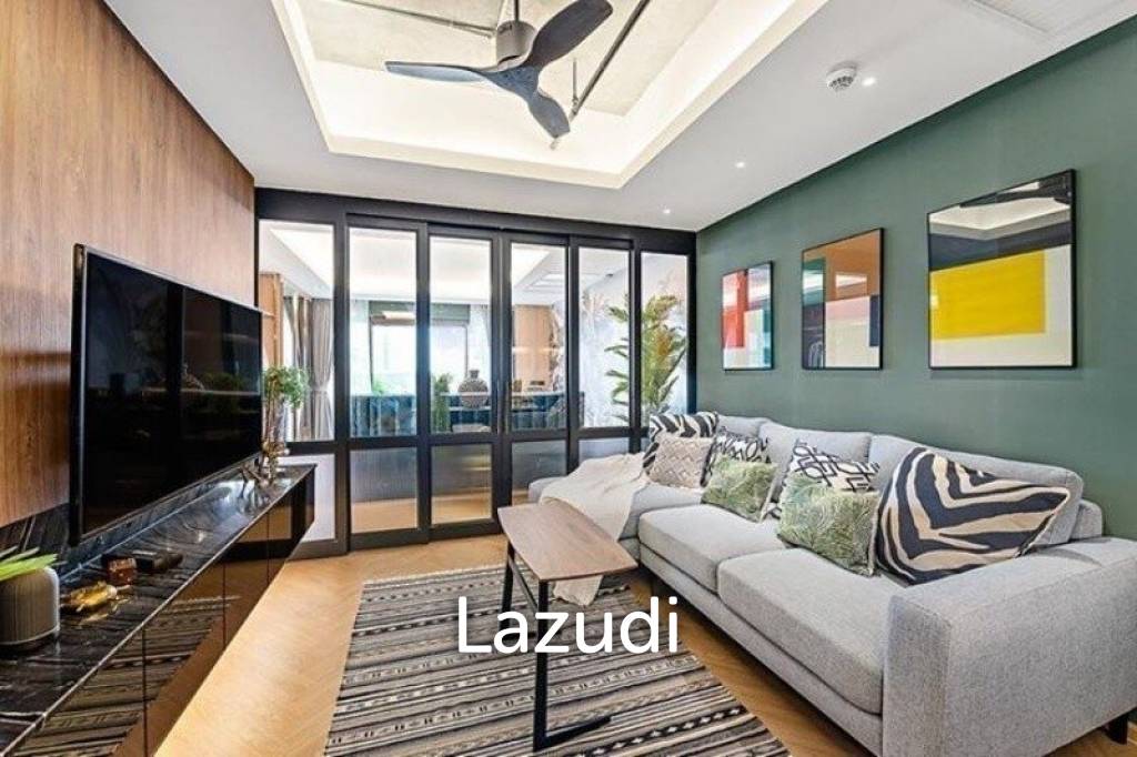 2 Bed 1 Bath 68 SQ.M. State Tower Condo