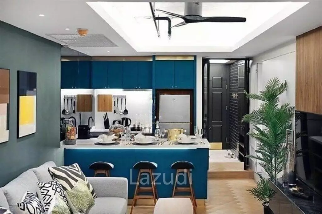 2 Bed 1 Bath 68 SQ.M. State Tower Condo