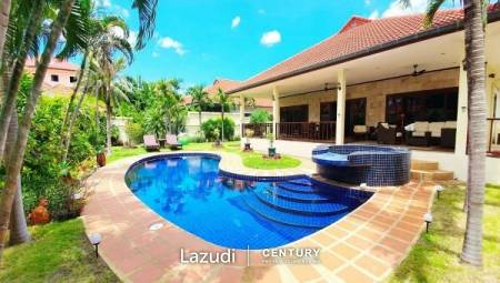 CRYSTAL VIEWS: Quality 3 Bed Pool Villa on completed Development near town and Beaches