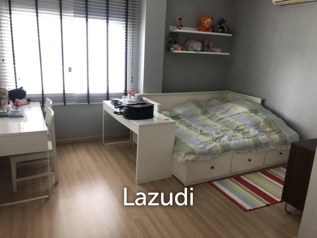 B Sqaure Home Office