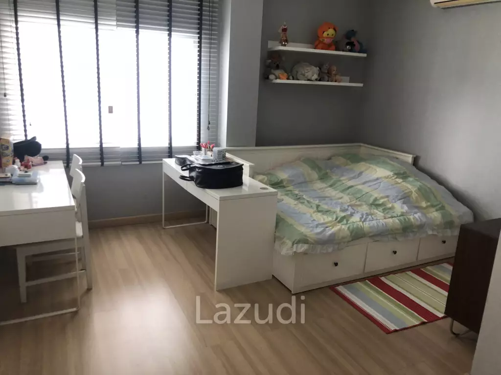 B Sqaure Home Office