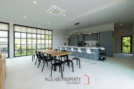 5 Bed 4 Bath 545 SQ.M Phu Montra K.Haad