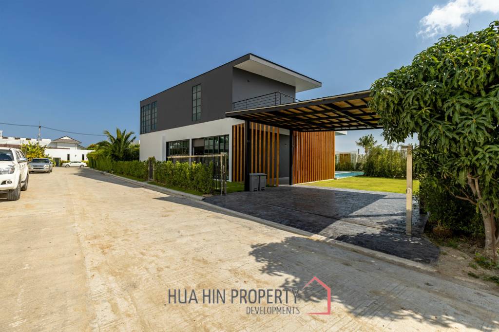 5 Bed 4 Bath 545 SQ.M Phu Montra K.Haad