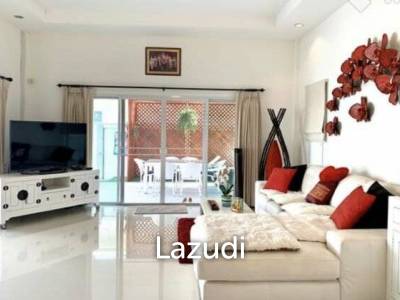 THE LEES 1: Great Value 6 Bed Pool Villa