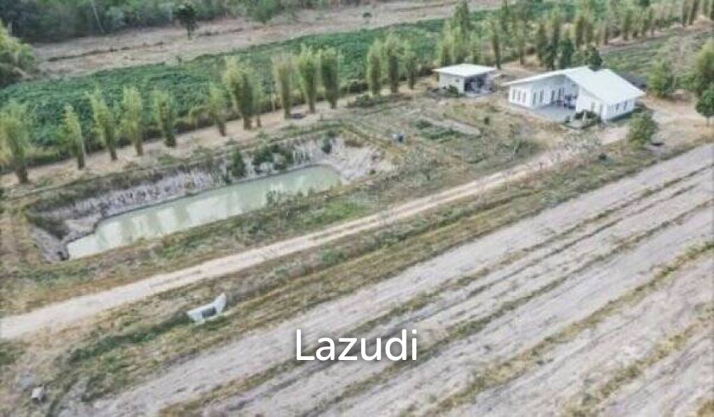 27,200 Sqm 3 Bed 2 Bath Villa For Sale