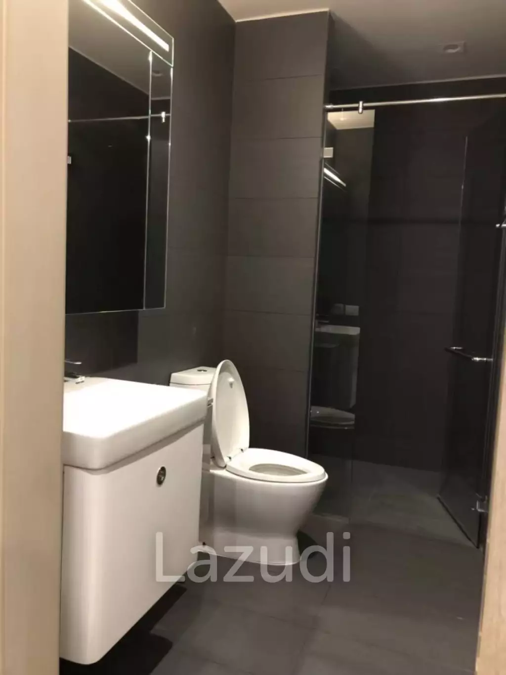 2 Bed 2 Bed 75 SQ.M. Noble Ploenchit