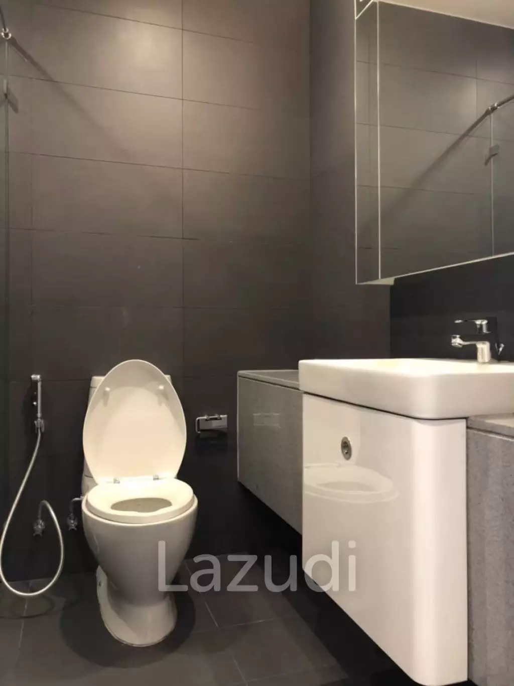 2 Bed 2 Bed 75 SQ.M. Noble Ploenchit
