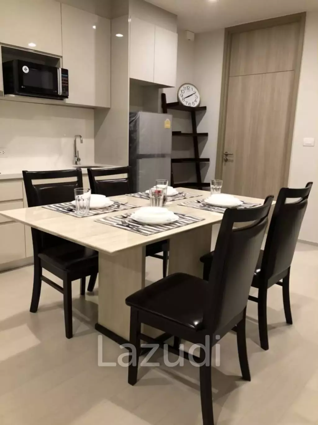 2 Bed 2 Bed 75 SQ.M. Noble Ploenchit