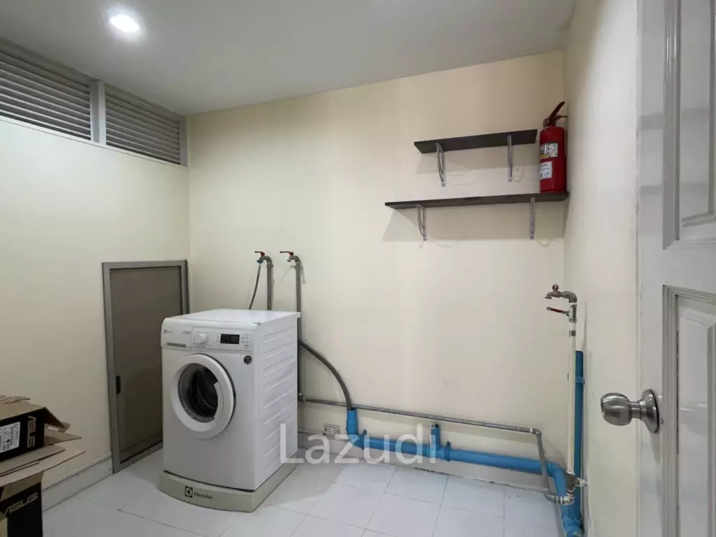 4 Bed 3 Bath 252 SQ.M Tai Ping Towers