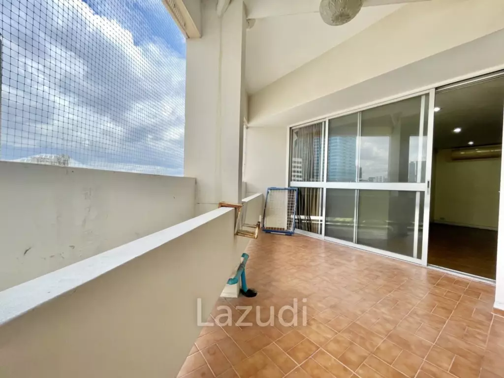 4 Bed 3 Bath 252 SQ.M Tai Ping Towers
