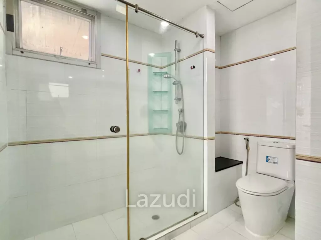 4 Bed 3 Bath 252 SQ.M Tai Ping Towers