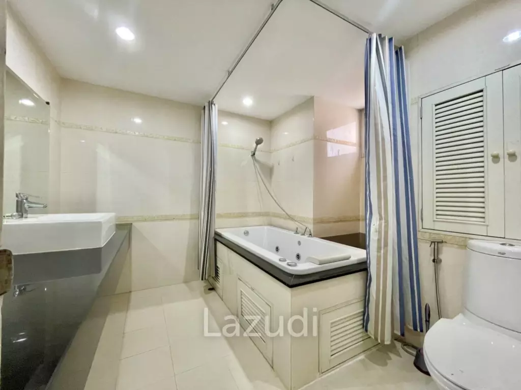 4 Bed 3 Bath 252 SQ.M Tai Ping Towers