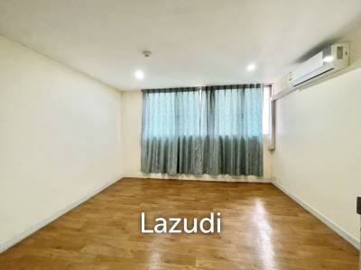 4 Bed 3 Bath 252 SQ.M Tai Ping Towers