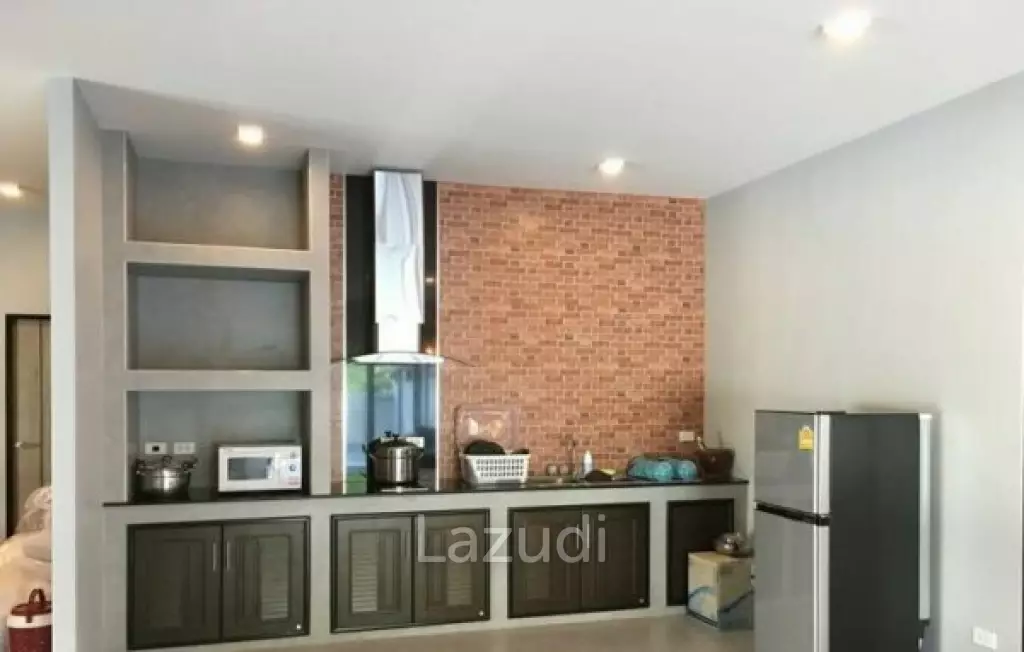 New Modern 6 Bed Pool Villa