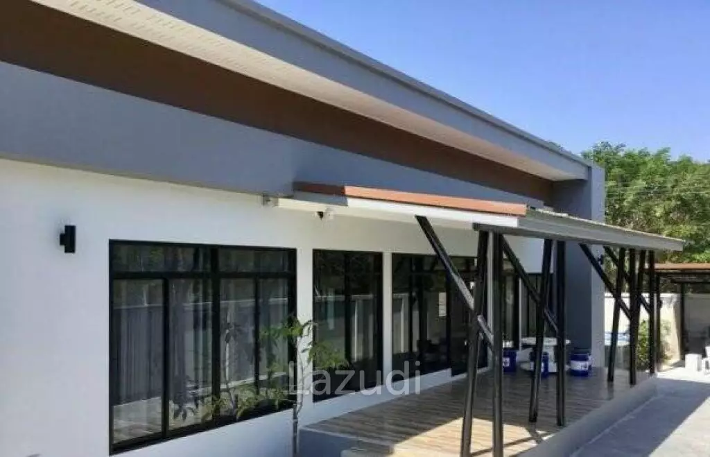 New Modern 6 Bed Pool Villa