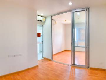 1 Bedroom 1 Bathroom for sale at The President Sathorn-Ratchaphruek Phase2