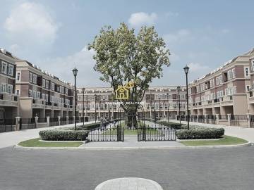 Garden Square / Town House For Sale / 3 Bedroom / 250 SQM / BTS On Nut / Bangkok