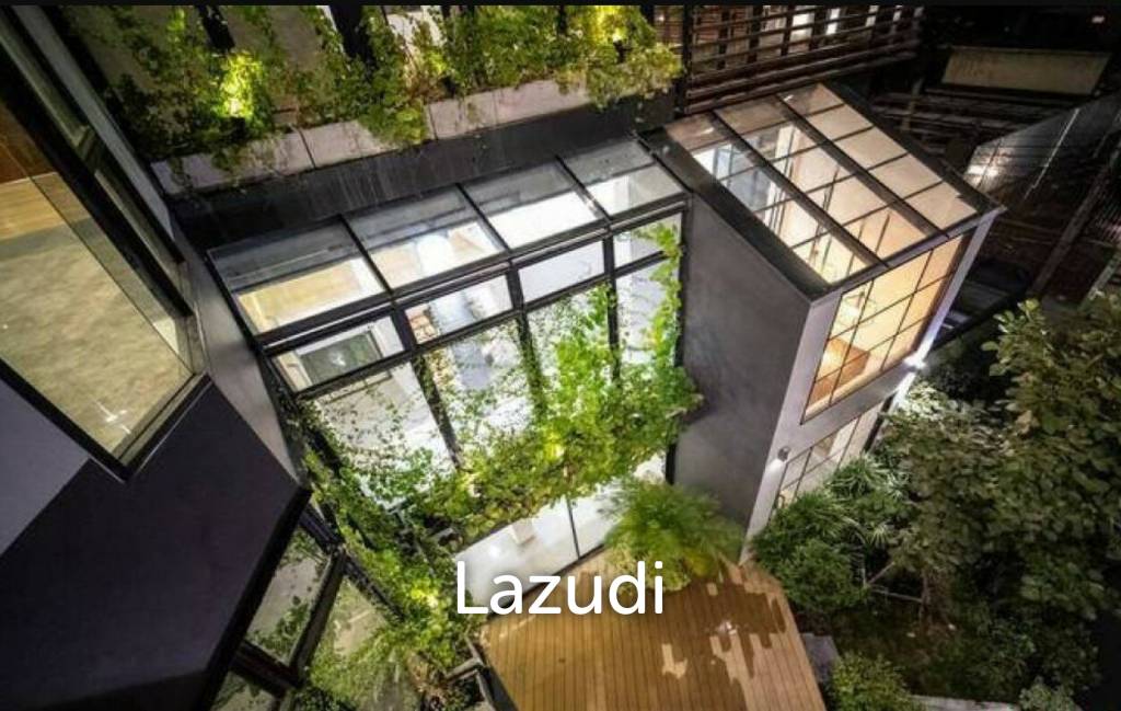 5 Bed 900 SQ.M Single House in Sukhumvit 71