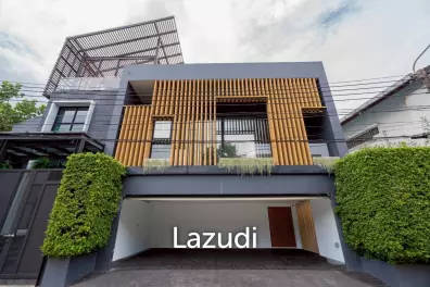 5 Bed 900 SQ.M Single House in Sukhumvit 71