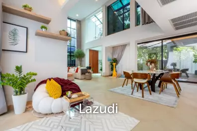 5 Bed 900 SQ.M Single House in Sukhumvit 71