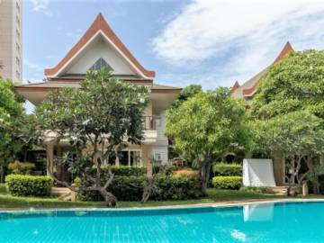 BAAN TALAY SAMRAN: 2 Storey 3 Bed Villa