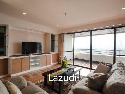 3 Bed 3 Bath 220 SQ.M. Mayfair Garden Renovated
