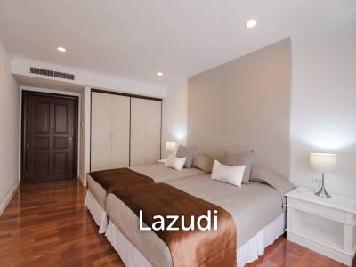 3 Bed 3 Bath 220 SQ.M. Mayfair Garden Renovated