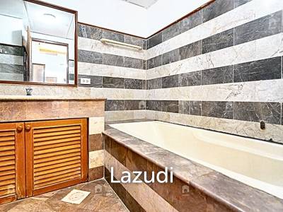 1 Bedroom 1 Bathroom 58 SQ.M. Sukhumvit Suites