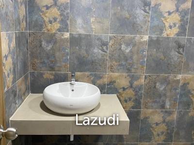 Studio 1 Bathroom 68 SQ.M. at State Tower