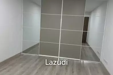 Studio 1 Bathroom 68 SQ.M. at State Tower