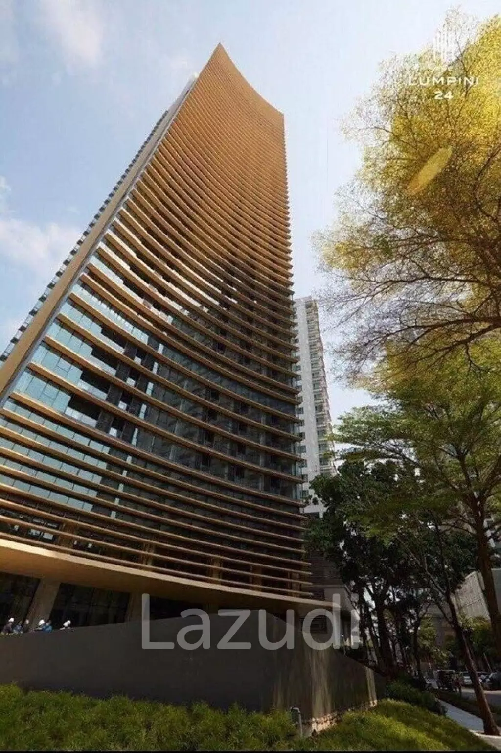 The Lumpini 24 / Condo For Sale / 1 Bedroom / 29 SQM / BTS Phrom Phong / Bangkok