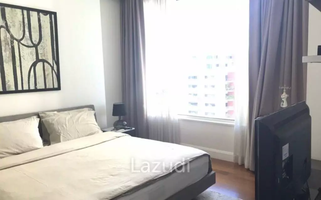 2 Bed 2 Bath 86 SQ.M. Q Langsuan Condo
