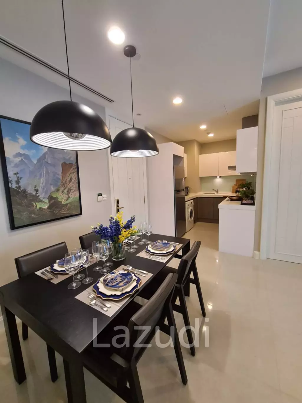 2 Bed 2 Bath 86 SQ.M. Q Langsuan Condo