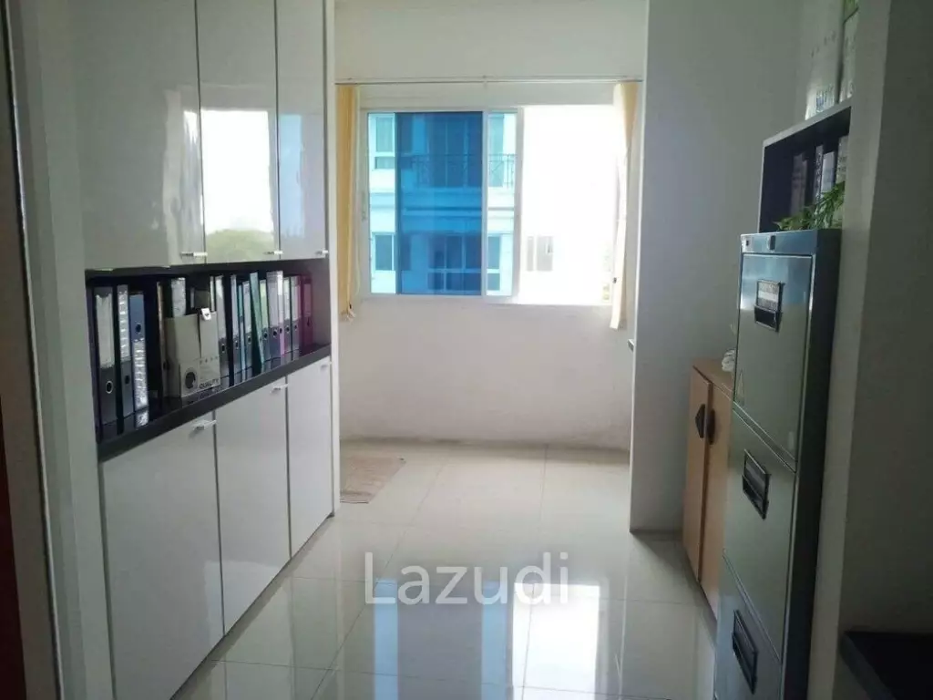 3 Bedroom 242 SQ.M Town House Grand De Ville